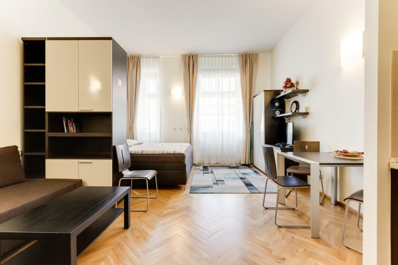 Halkova Studio Apartman Prága Kültér fotó