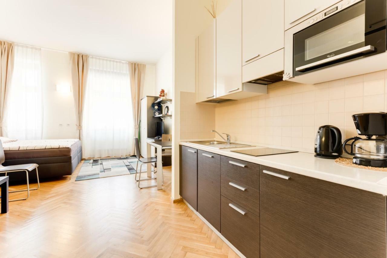 Halkova Studio Apartman Prága Kültér fotó